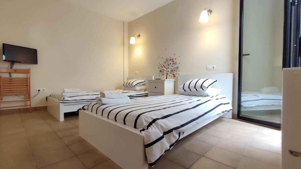 Apartamentos Turisticos Encanto Caces Zewnętrze zdjęcie