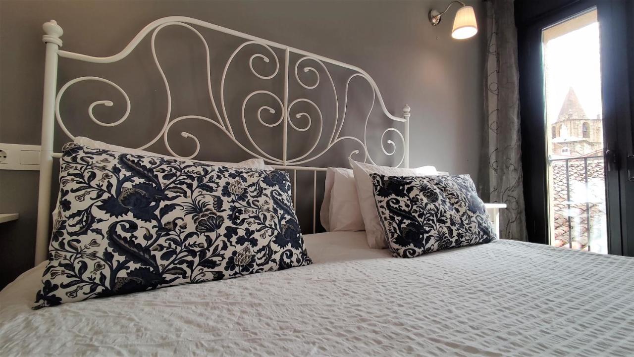 Apartamentos Turisticos Encanto Caces Zewnętrze zdjęcie