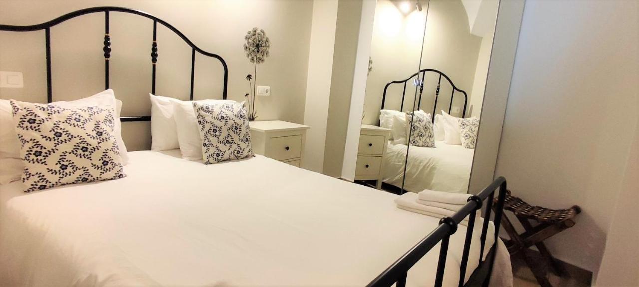 Apartamentos Turisticos Encanto Caces Zewnętrze zdjęcie