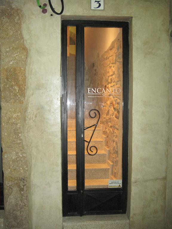 Apartamentos Turisticos Encanto Caces Zewnętrze zdjęcie